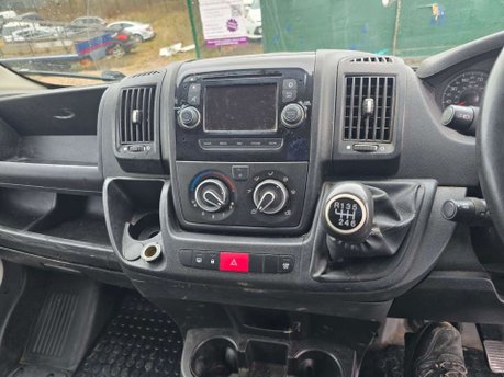 Peugeot Boxer 2.0 BlueHDi 335 Professional Panel Van 5dr Diesel Manual L2 H2 Euro 6 (130  20