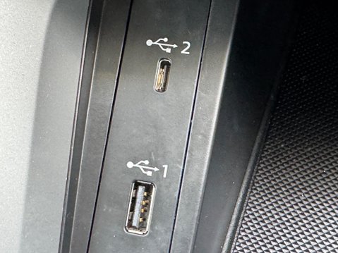 Audi Q3 1.5 TFSI CoD 35 Sport Euro 6 (s/s) 5dr 35