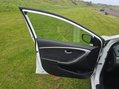 Hyundai i30 1.6 SE Auto Euro 6 5dr 29
