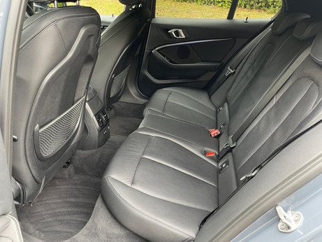 BMW 1 Series 1.5 118i M Sport Euro 6 (s/s) 5dr 22