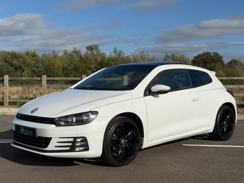 Volkswagen Scirocco 2.0 TDI BlueMotion Tech R-Line DSG Euro 6 (s/s) 3dr 10