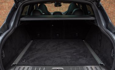 Aston Martin DBX '1913 Package' 35