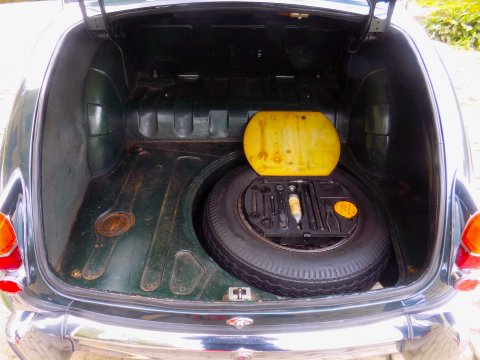 Jaguar MK2 3.4 Manual + Overdrive 54