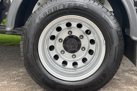 Ford Transit 350 Drw L4 Leader Luton with Tail Lift - Air Con / Rear Camera 31