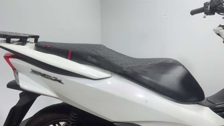 Honda PCX 2015 WW SPARES OR REPAIR PROJECT LEARNER SCOOTER 125CC BIKE 17