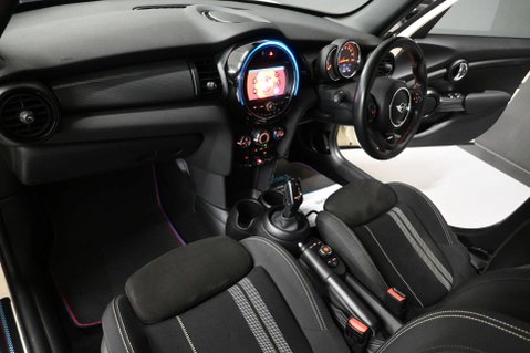 Mini Hatch 1.5 Cooper Sport Auto 5dr 11