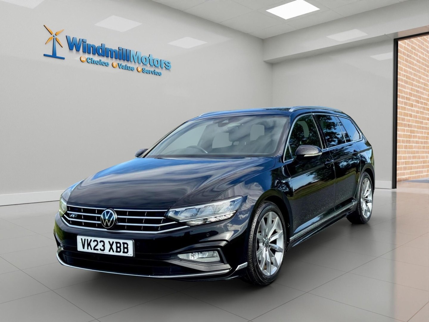 2023 Volkswagen Passat — image 5