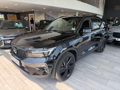 Volvo XC40 2.0 B3 MHEV Ultra Black Edition DCT Auto Euro 6 (s/s) 5dr 1