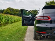 Porsche Macan TURBO PDK 7