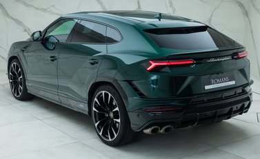Lamborghini Urus S 12