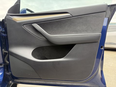 Tesla Model Y (Dual Motor) Long Range SUV 5dr Electric Auto 4WDE (384 bhp) 33