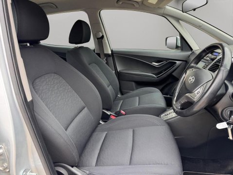 Hyundai ix20 1.6 Active Auto Euro 5 5dr 9