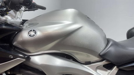 Yamaha FZ 600 2004 31K MOT RECENTLY SERVICED 600CC FULL LUGGAGE 25