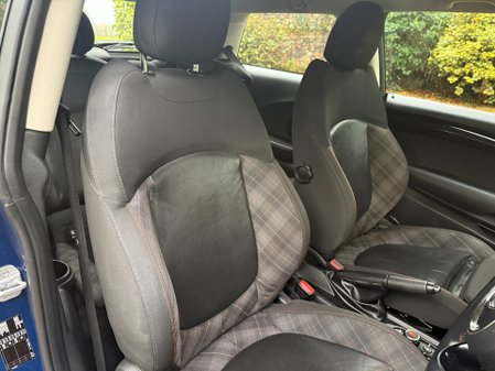 Mini Hatch COOPER SEVEN 27