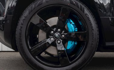 Land Rover Defender V8 10