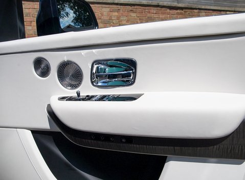 Rolls-Royce Cullinan 24