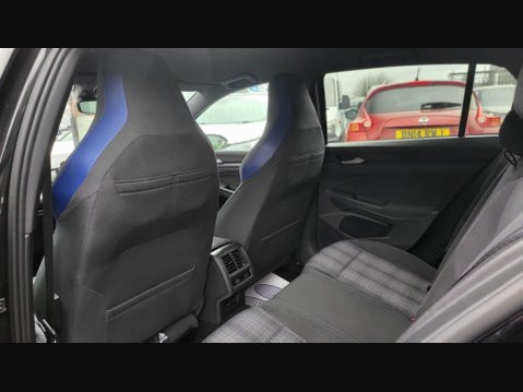 Volkswagen Golf GTE DSG 15