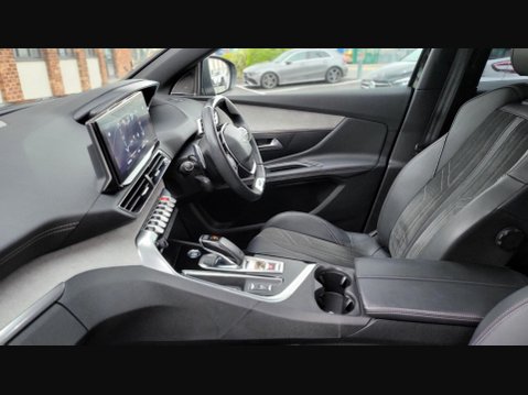 Peugeot 3008 PURETECH S/S GT PREMIUM 33