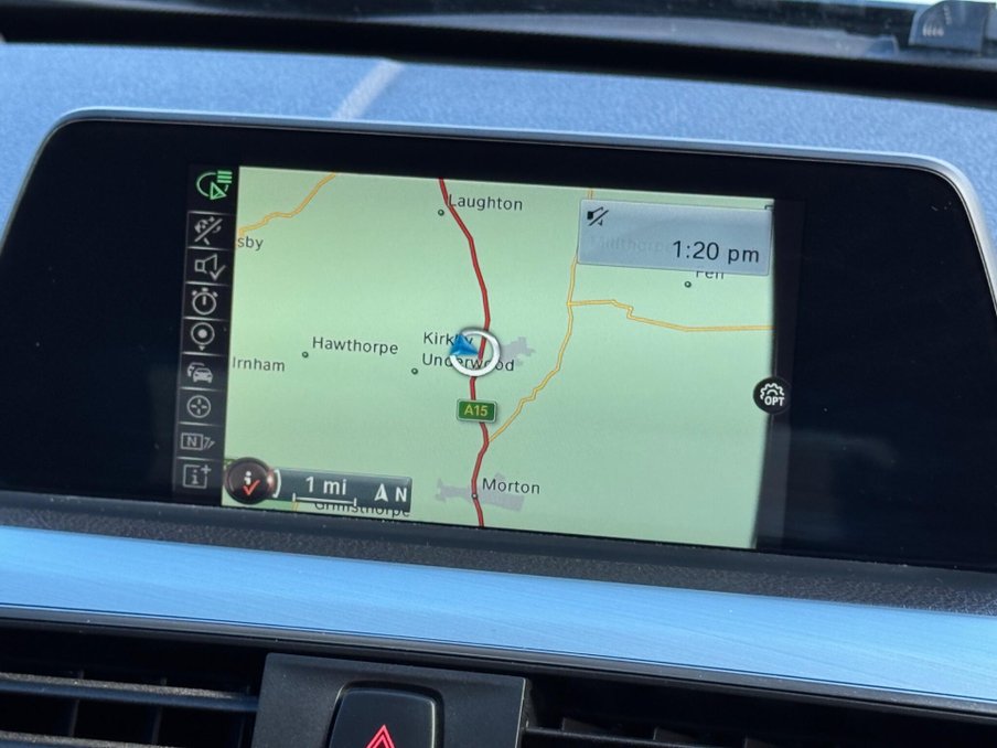 2015 BMW 3 Series — image 16