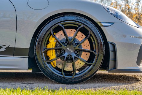 Porsche 718 Cayman GT4 PDK 6