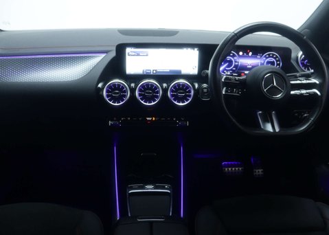 Mercedes-Benz EQA 250+ AMG LINE EXECUTIVE 21