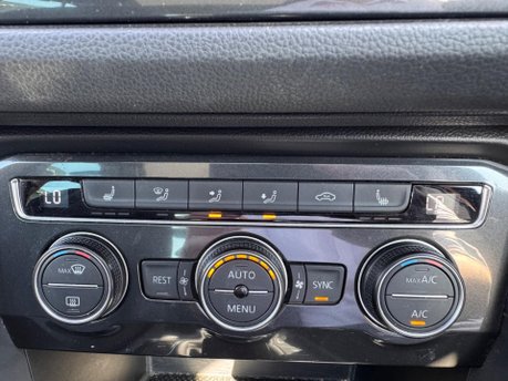 Volkswagen Tiguan SEL TDI BMT 4MOTION 10