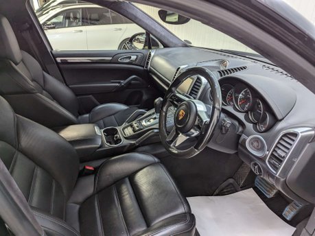 Porsche Cayenne 4.8 Cayenne V8 T Tiptronic S 4WD 5dr 43