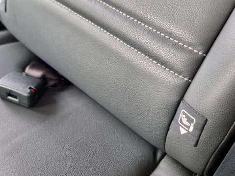 Lexus NX 300H SPORT 41