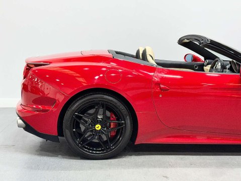 Ferrari California 3.8 V8 T Convertible 2dr Petrol F1 DCT Euro 6 (s/s) (560 ps) 28