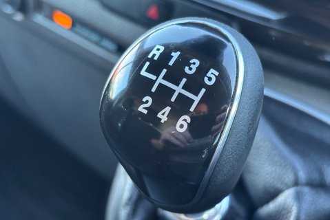 Ford Transit Custom 280 L1 130 ps Limited Panel Van 34