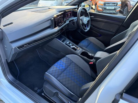 Volkswagen Golf 2.0 TSI R DSG 4Motion Euro 6 (s/s) 5dr 29