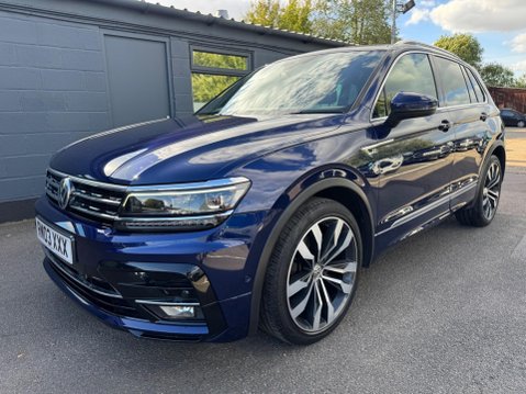 Volkswagen Tiguan R LINE TSI BMT 4MOTION DSG 9
