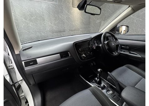 Mitsubishi Outlander 2.2 DI-D 3 SUV 5dr Diesel Manual 4WD Euro 6 (s/s) (147 ps) 48