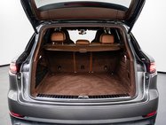 Porsche Cayenne 3.0T V6 SUV 5dr Petrol TiptronicS 4WD Euro 6 (s/s) (340 ps) 39