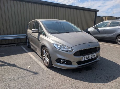 Ford S-Max 2.0 S-Max Titanium Sport TDCi Auto 5dr 1