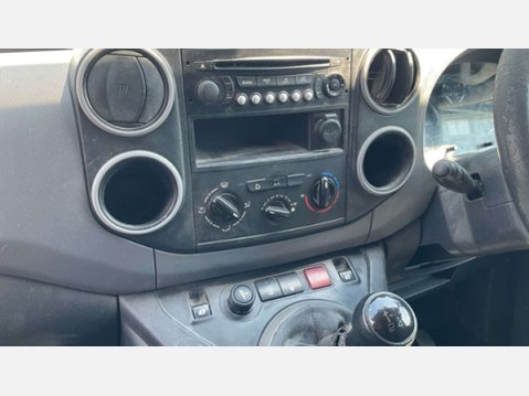 Peugeot Partner 1.6 eHDi 850 Professional Panel Van 4dr Diesel Manual L1 (s/s) (129 g/km, 9 11