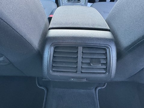Volkswagen Golf SE NAVIGATION TSI BLUEMOTION TECHNOLOGY 48