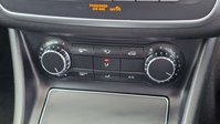 Mercedes-Benz GLA 1.6 GLA180 GPF Urban Edition SUV 5dr Petrol 7G-DCT Euro 6 (s/s) (122 ps) 21