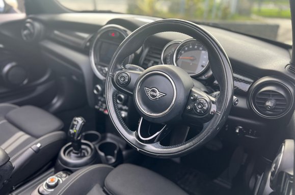 Mini Convertible COOPER S CLASSIC AUTO CONVERTIBLE 25