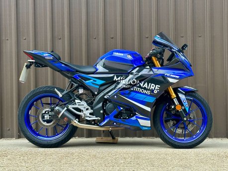 Yamaha R125 (YZF 125-A)