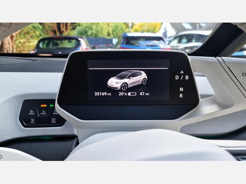 Volkswagen ID.3 Pro Performance 58kWh Family Hatchback 5dr Electric Auto (204 ps) 13