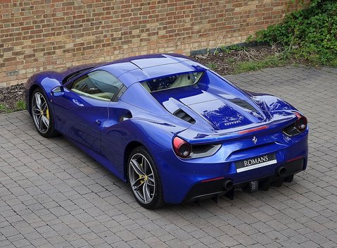 Ferrari 488 Spider 31