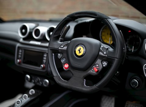 Ferrari California T 13