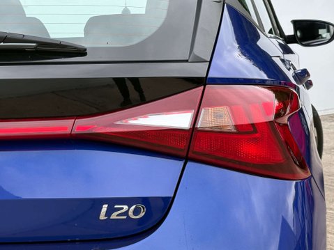 Hyundai i20 1.0 i20 SE Connect MHEV TGDi 5dr 27