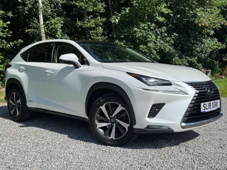 Lexus NX 2.5 NX 300h Takumi CVT 4WD 5dr