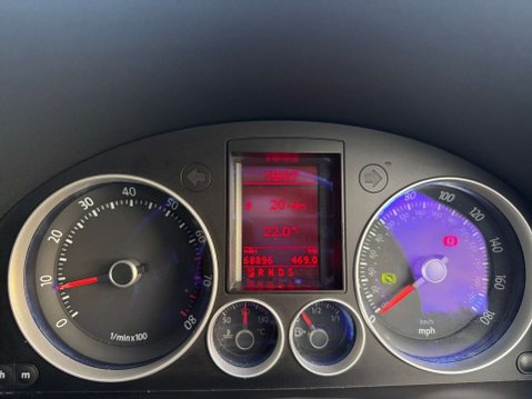 Volkswagen Golf 2.0 Golf GTi Pirelli 5dr 23