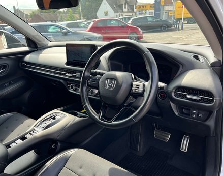 Honda ZR-V 2.0 ZR-V Sport i-MMD CVT 5dr 18