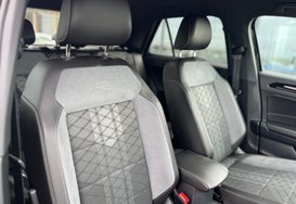 Volkswagen T-Roc R-LINE 2.0 TSI 4MOTION DSG AUTOMATIC 17