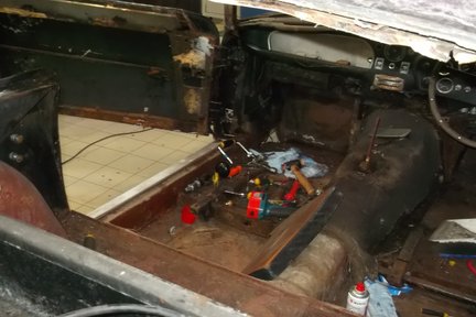 Aston Martin DB6 4.2 Vantage 53