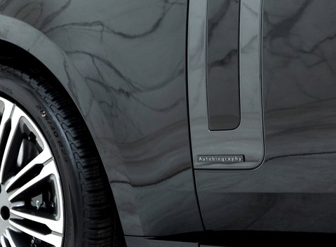 Land Rover Range Rover D350 Autobiography LWB 7 Seater 27